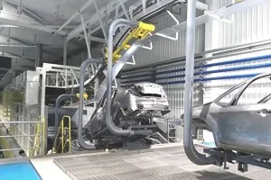Power-and-free chain conveyor